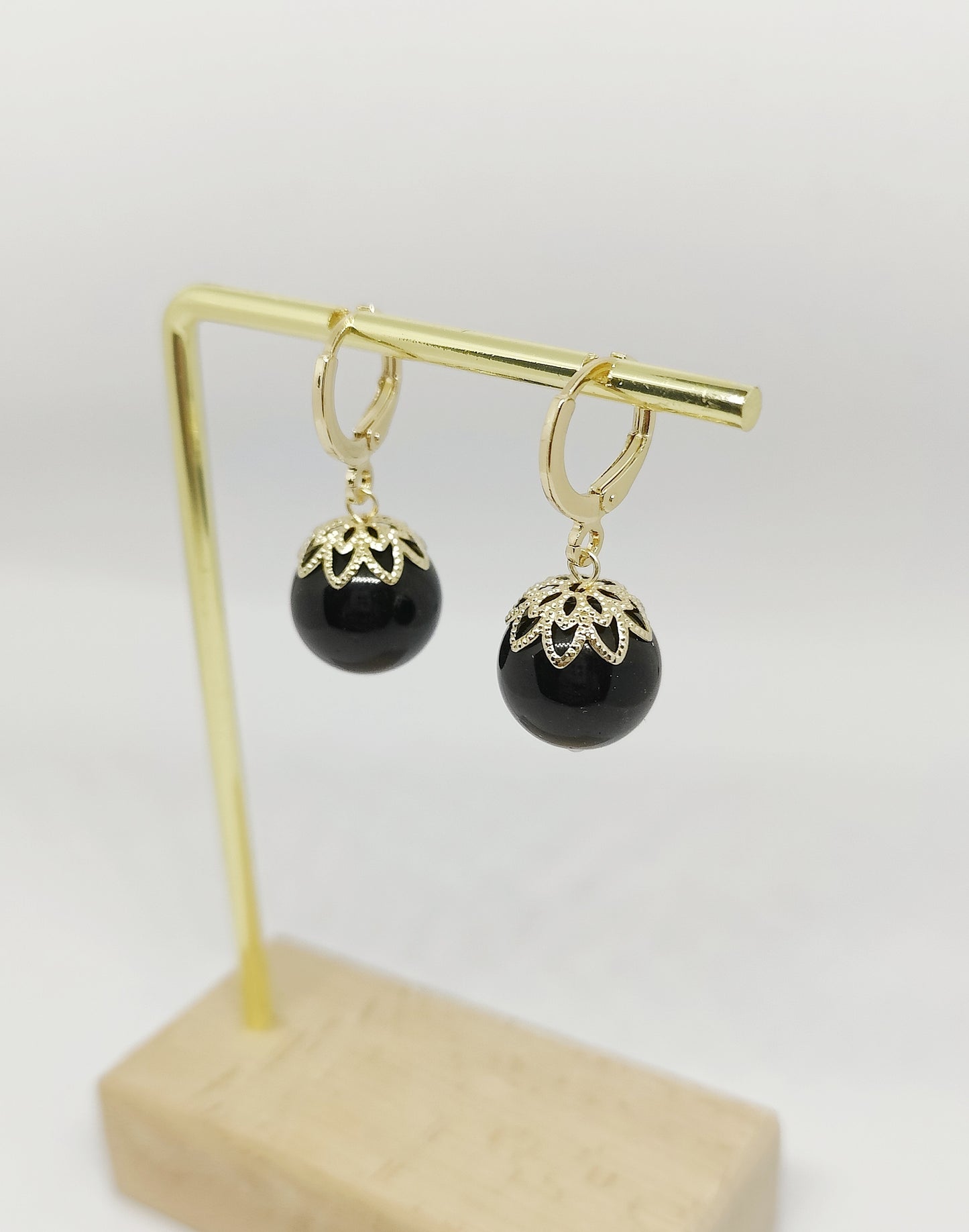 Single Obsidian Bead Earring with Clasp (Golden)