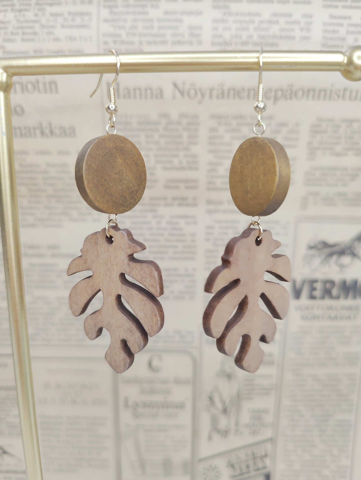 Nature-Inspired Wooden Round and Leaf-Shape Pendant Earrings