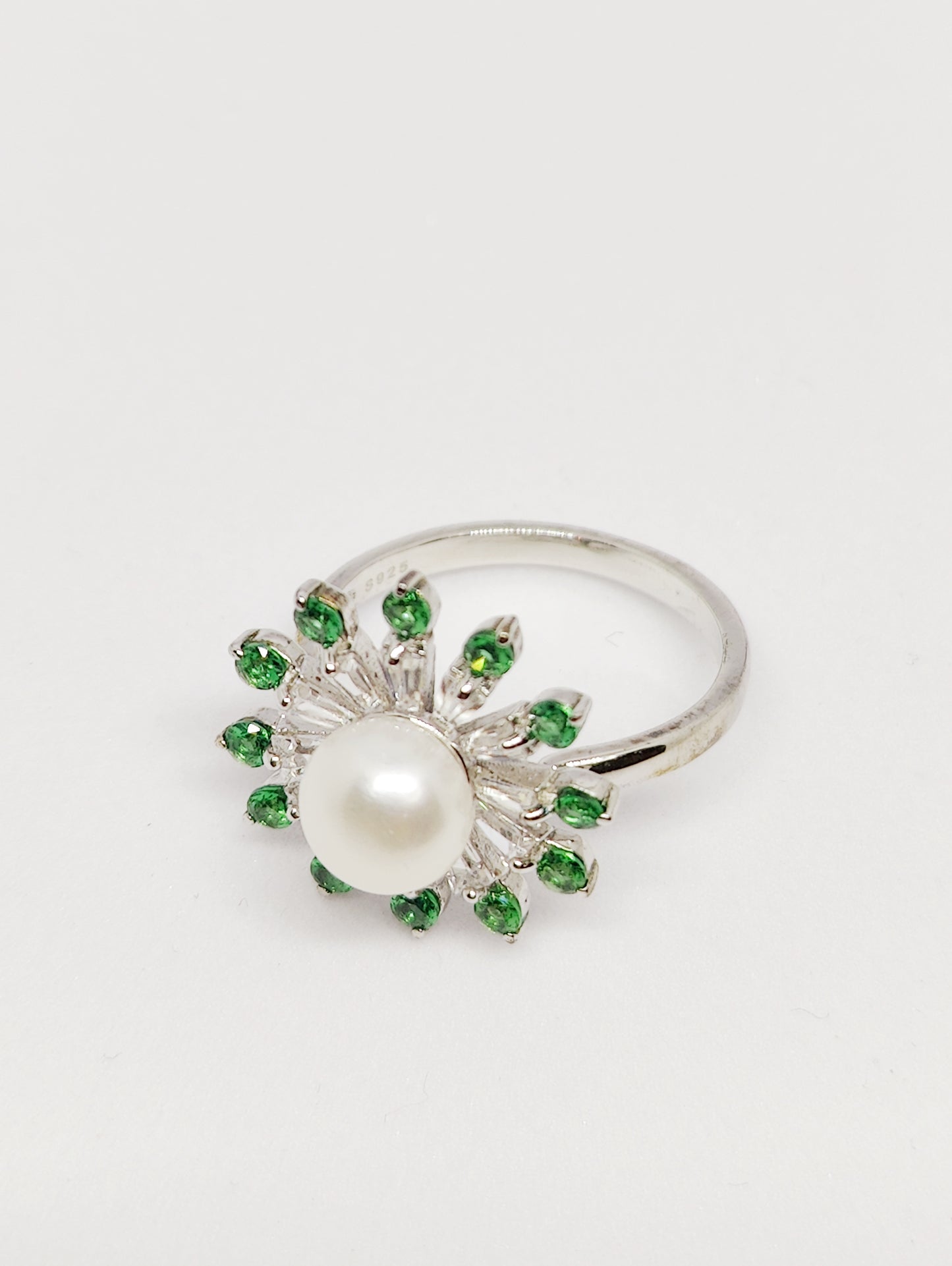 White-Gold-Plated Silver Ring with Green Zircon and Pearl(Size Adjustable)