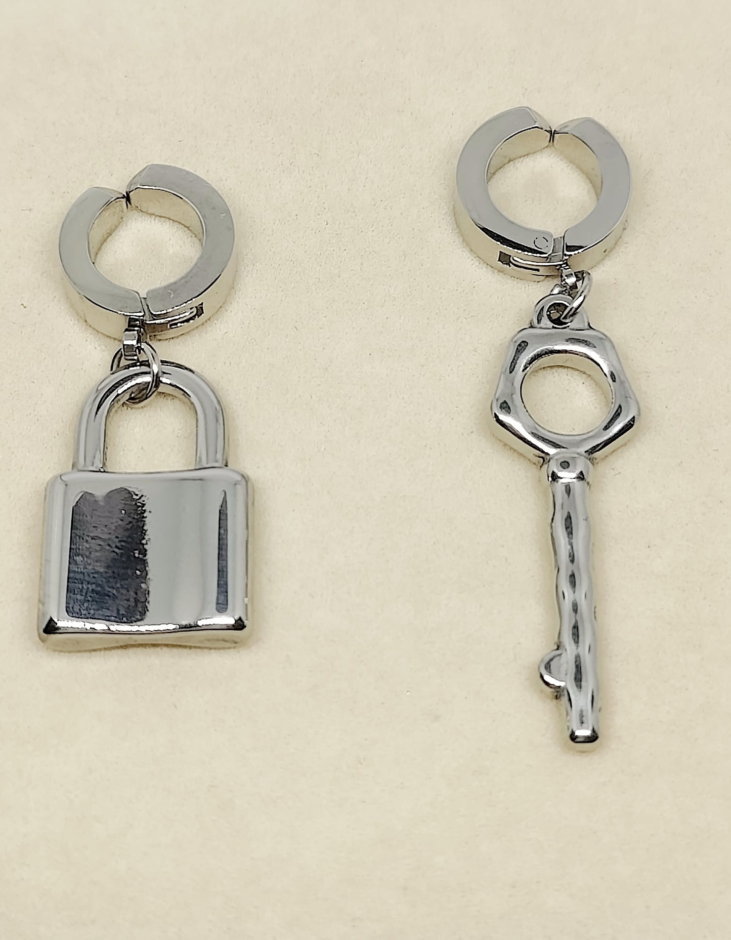 Square-shaped Lock and Key Earrings(Clips)