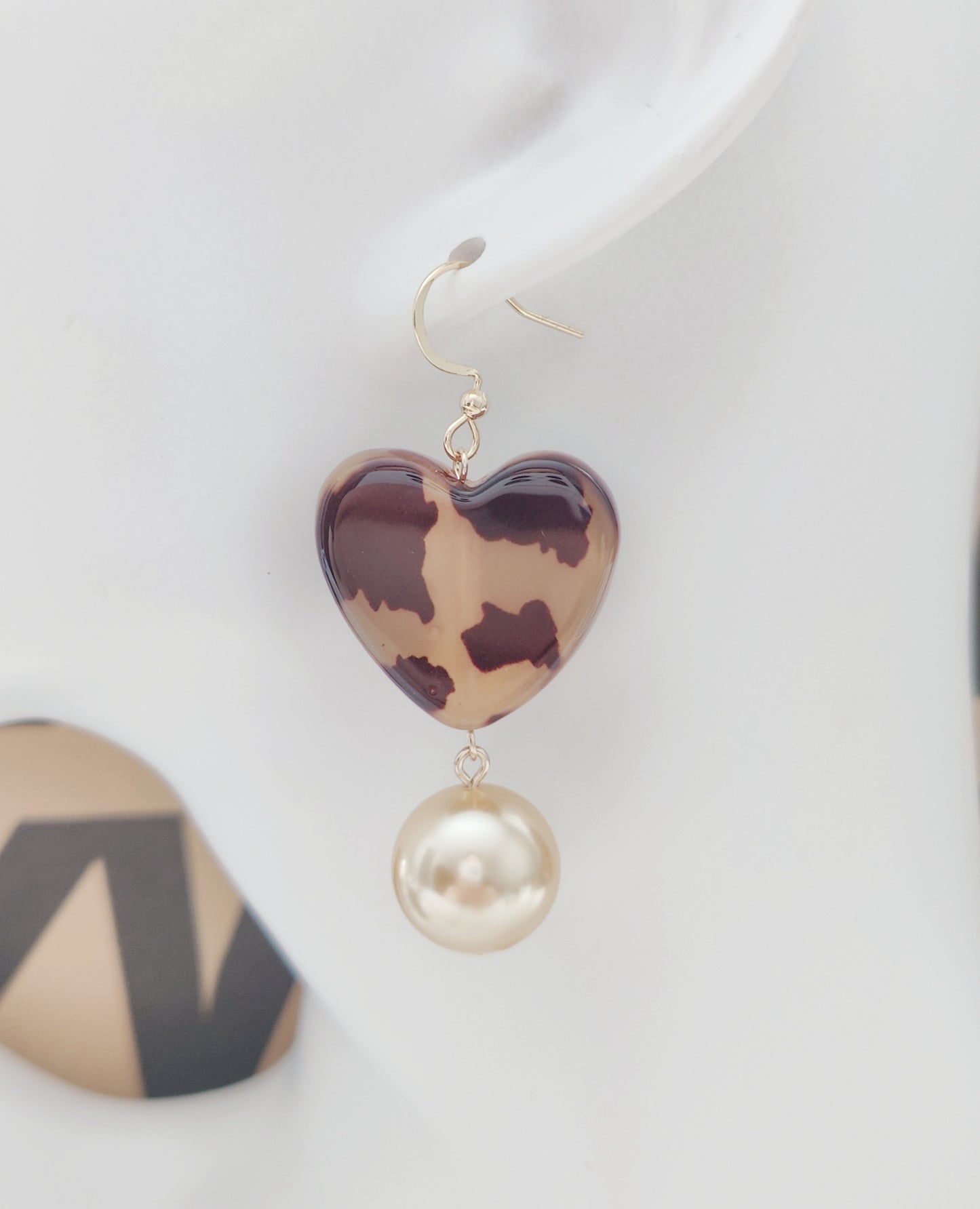 Leopard Heart Pendant Gold Pearl Earrings