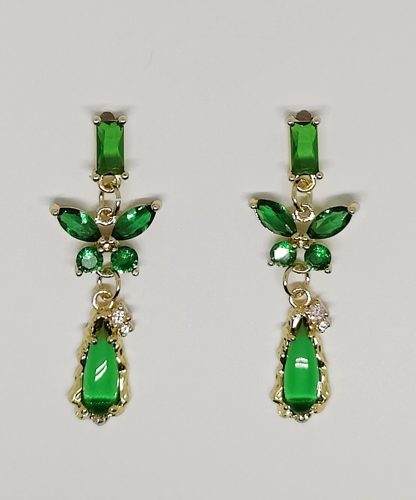 Butterfly and Water-Drop-Shaped Pendant Stud Earrings Adorned with Green Zircons