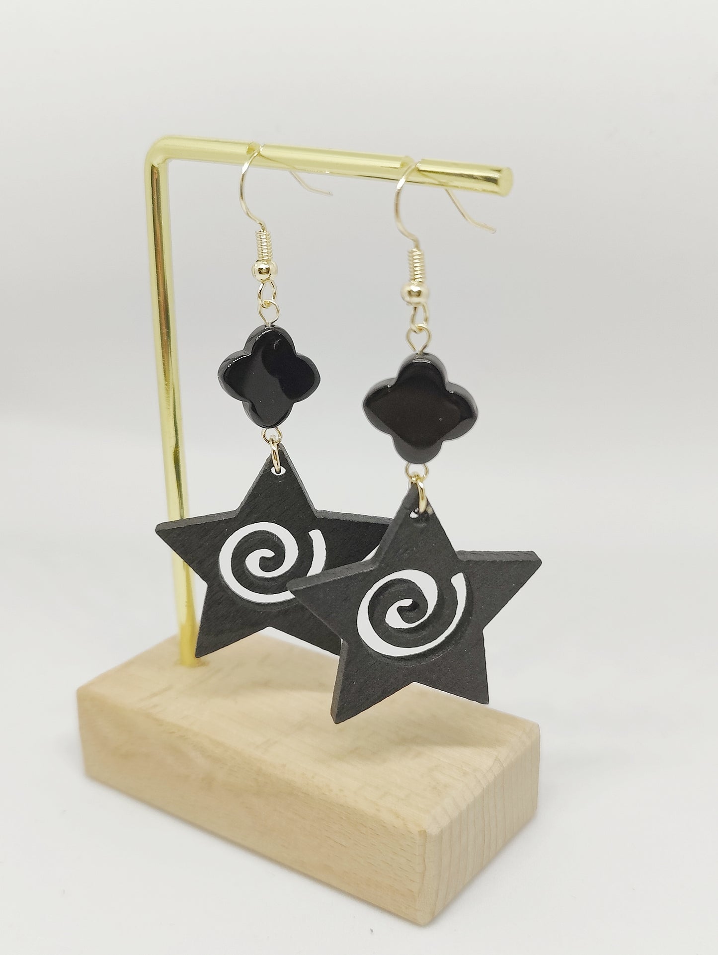 Mystical Obsidian Four-Leaf Clover Bead and Hollow Star Earrings