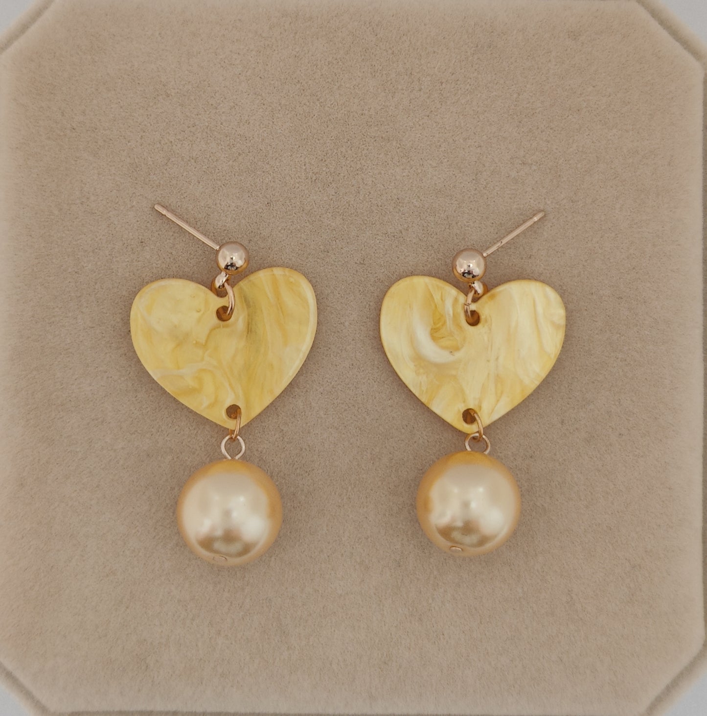 Yellow Acrylic Heart Pendant with Gold-Color Glass-Pearl Earrings