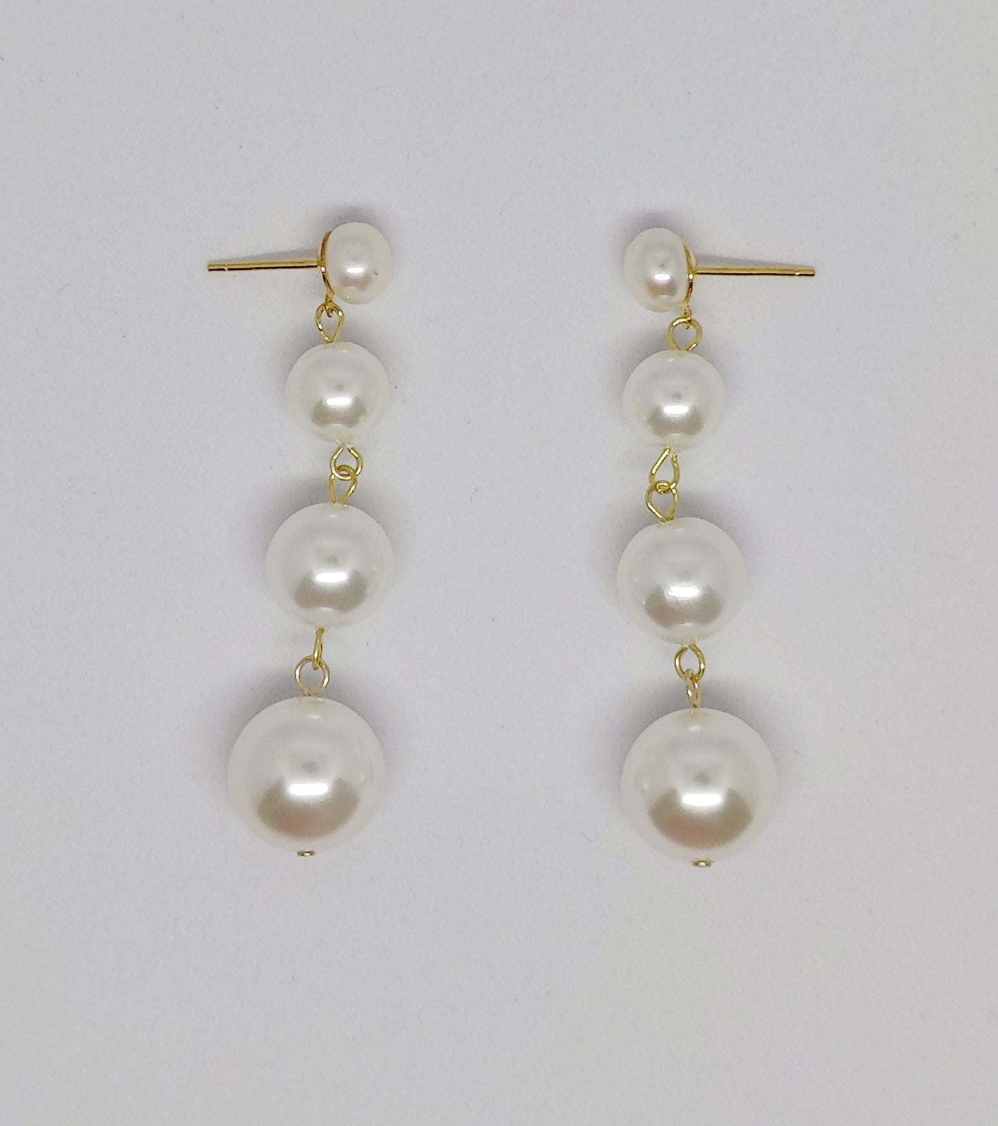 Freshwater Pearl Stud Earrings with Gradient Shell-Pearl Strand