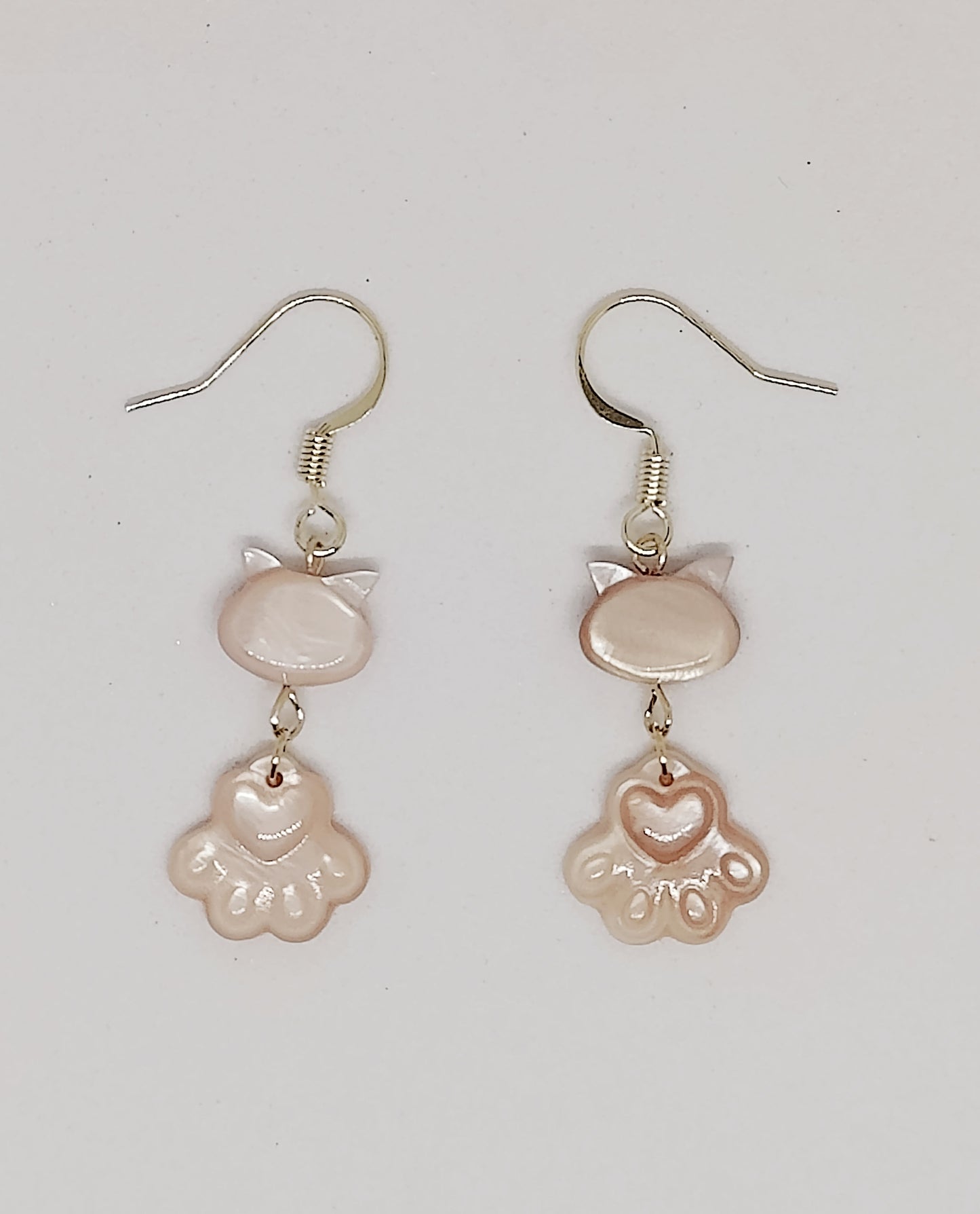 Cute Pink Cat-Shaped and Cat-Claw-Shaped Shell Bead Earrings