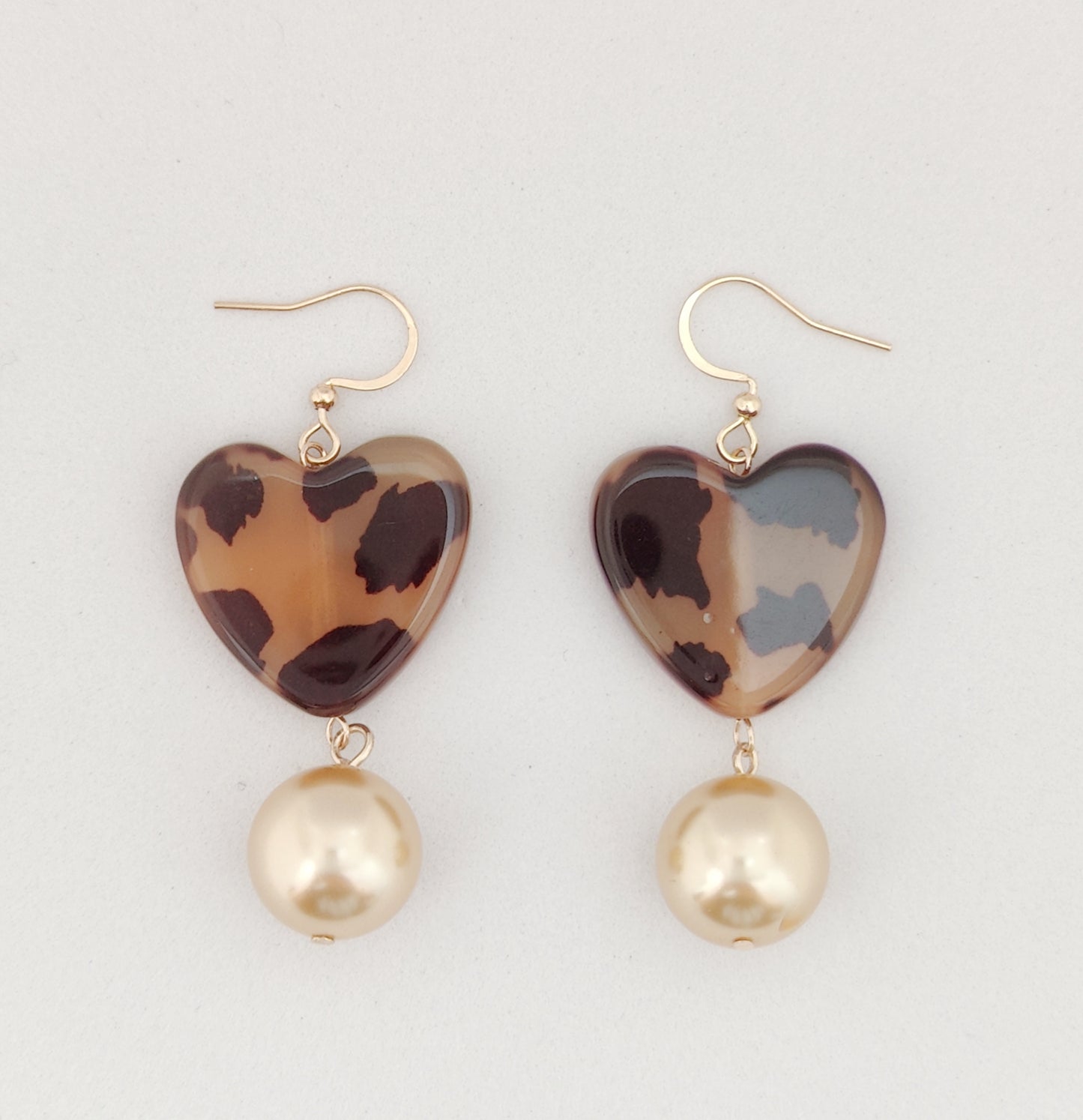 Leopard Heart Pendant Gold Pearl Earrings