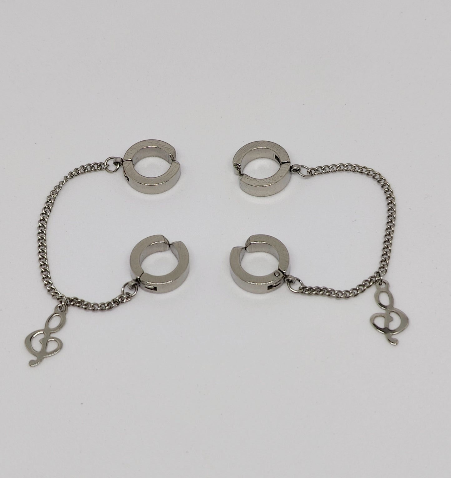 Two Clip-On Earrings with Chain and Musical-Note-Shaped Pendant(A pair for both ears)