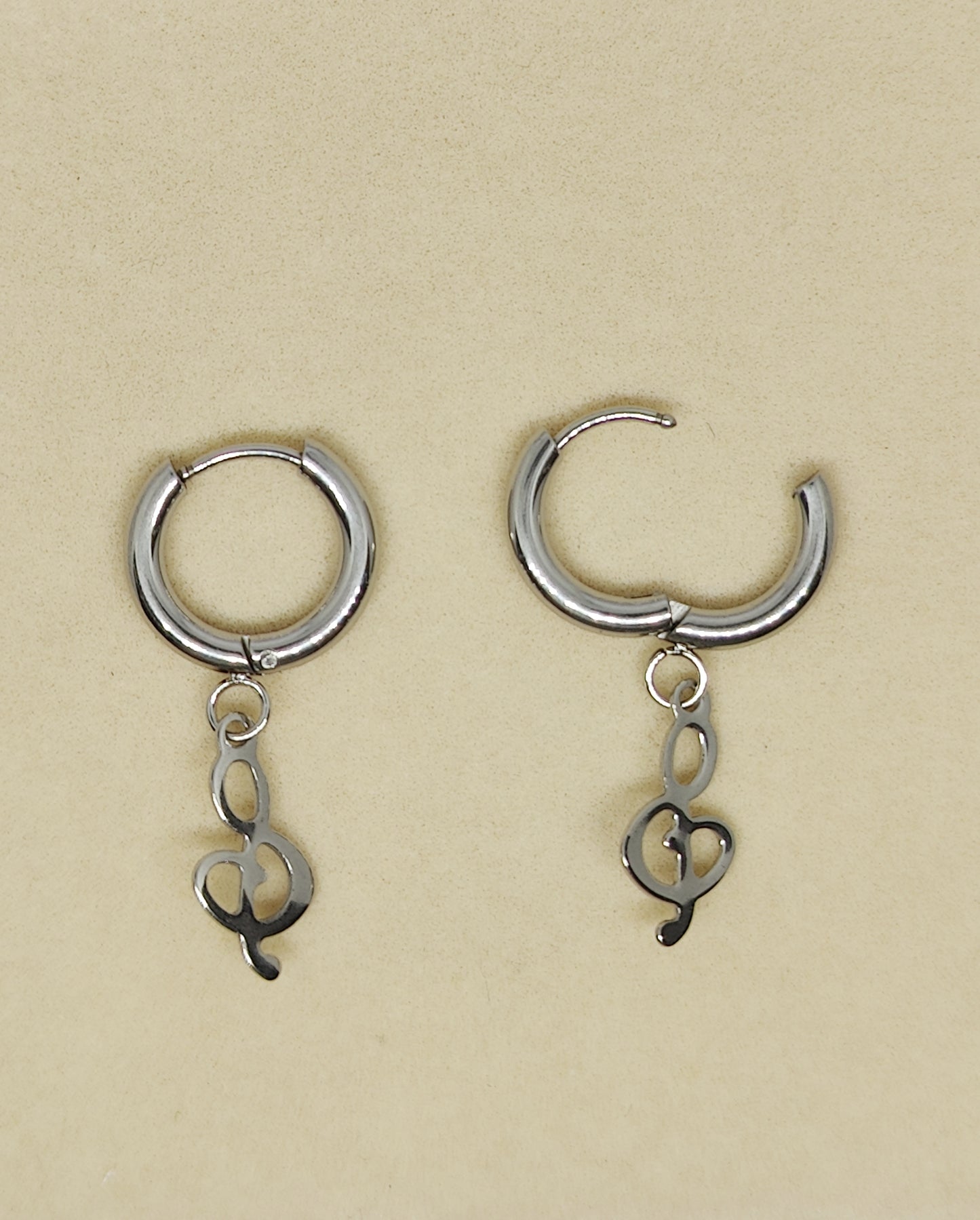 Round Earrings with Musical-Note-Shaped Pendant