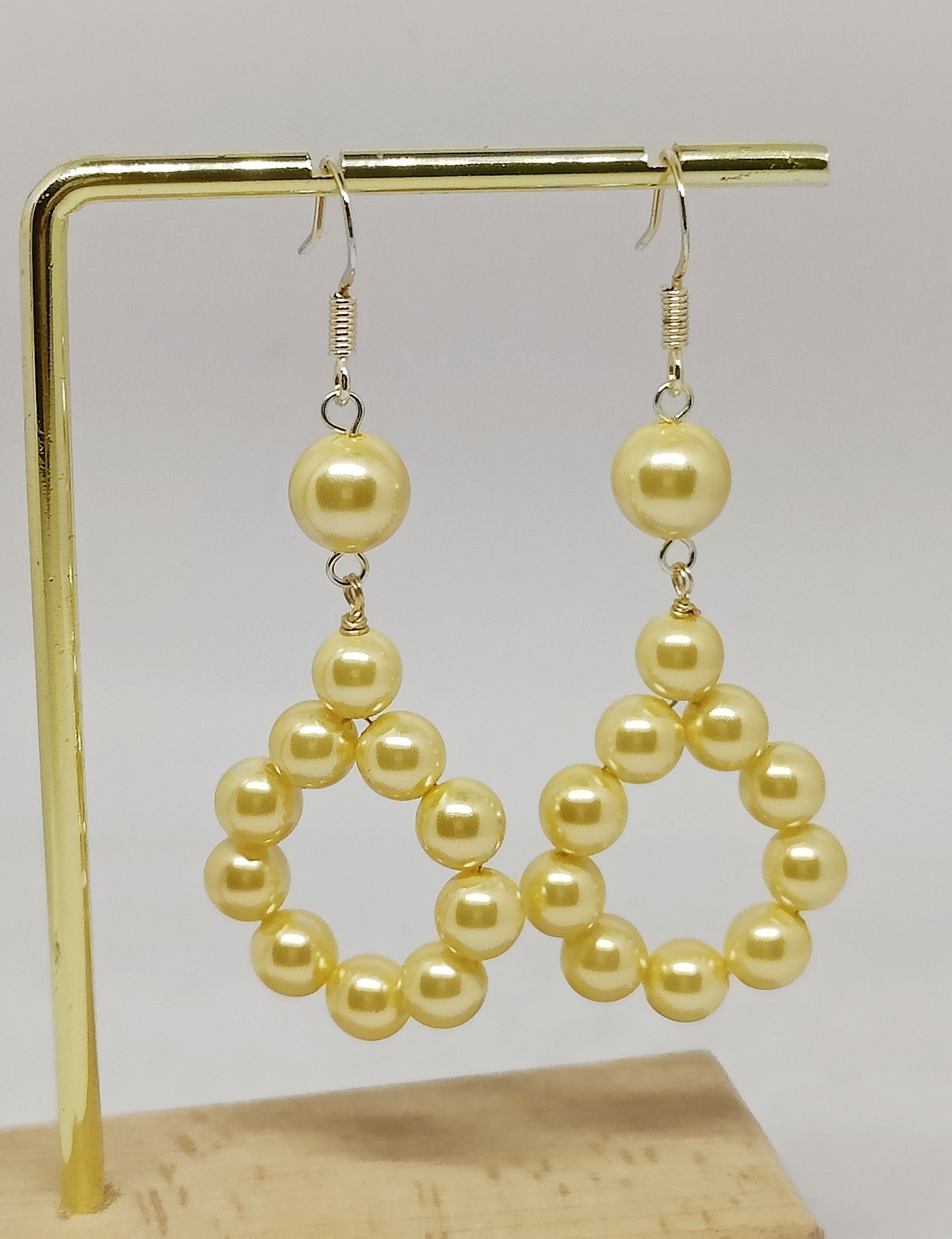 Elegant Golden Color Bead Circle Earrings