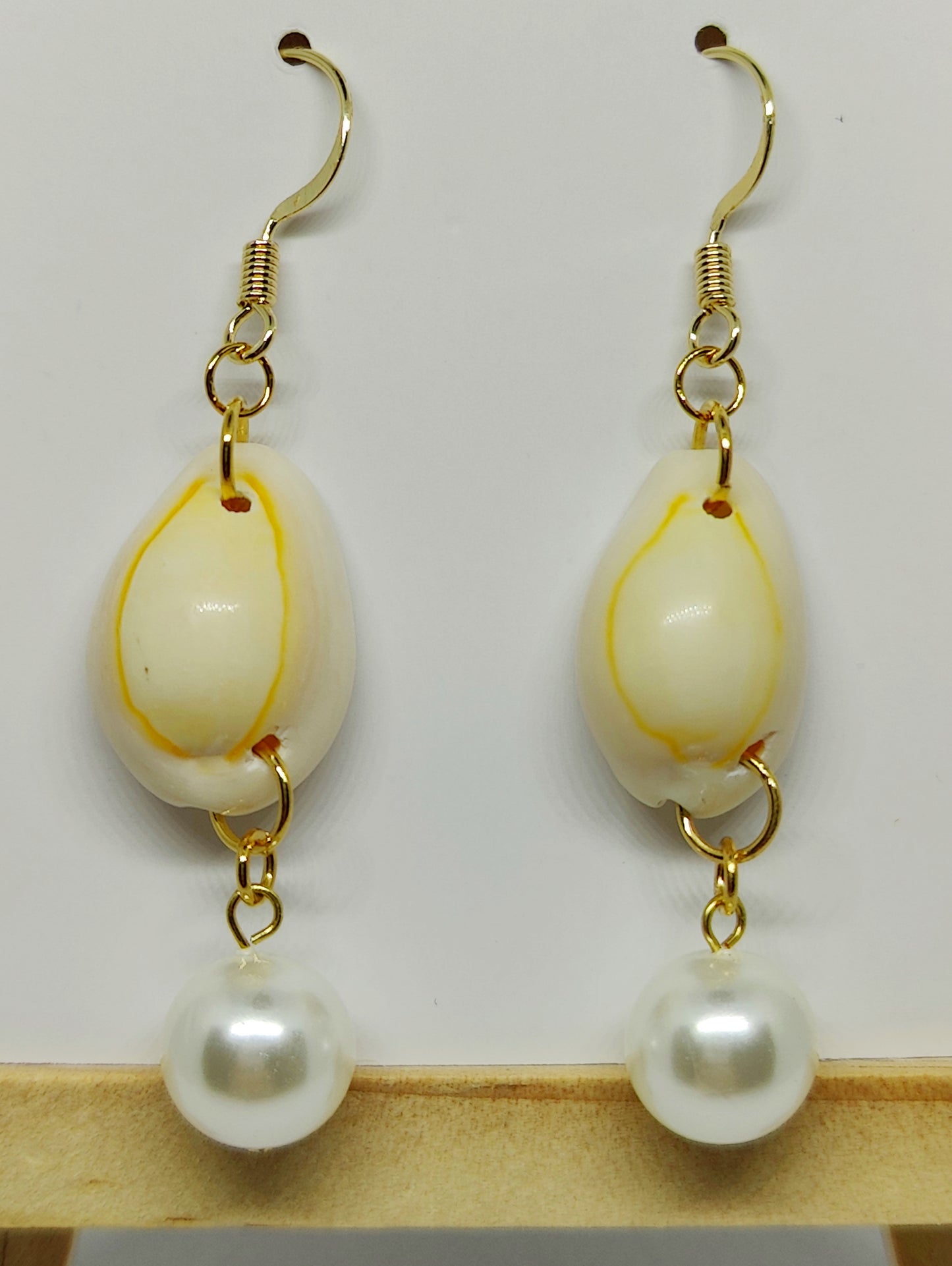 Oceanic Harmony Shell-Pearls and Shell Earrings