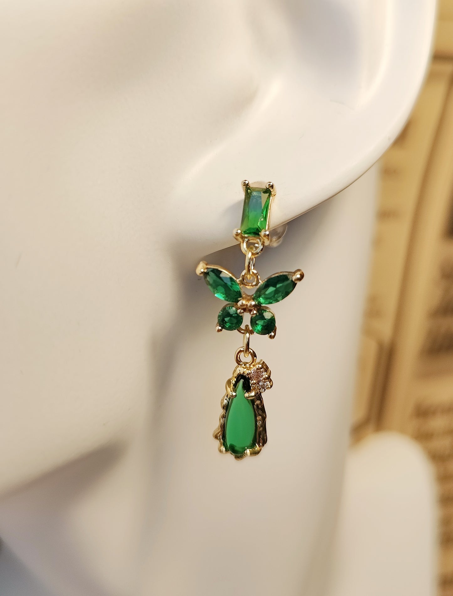 Butterfly and Water-Drop-Shaped Pendant Stud Earrings Adorned with Green Zircons