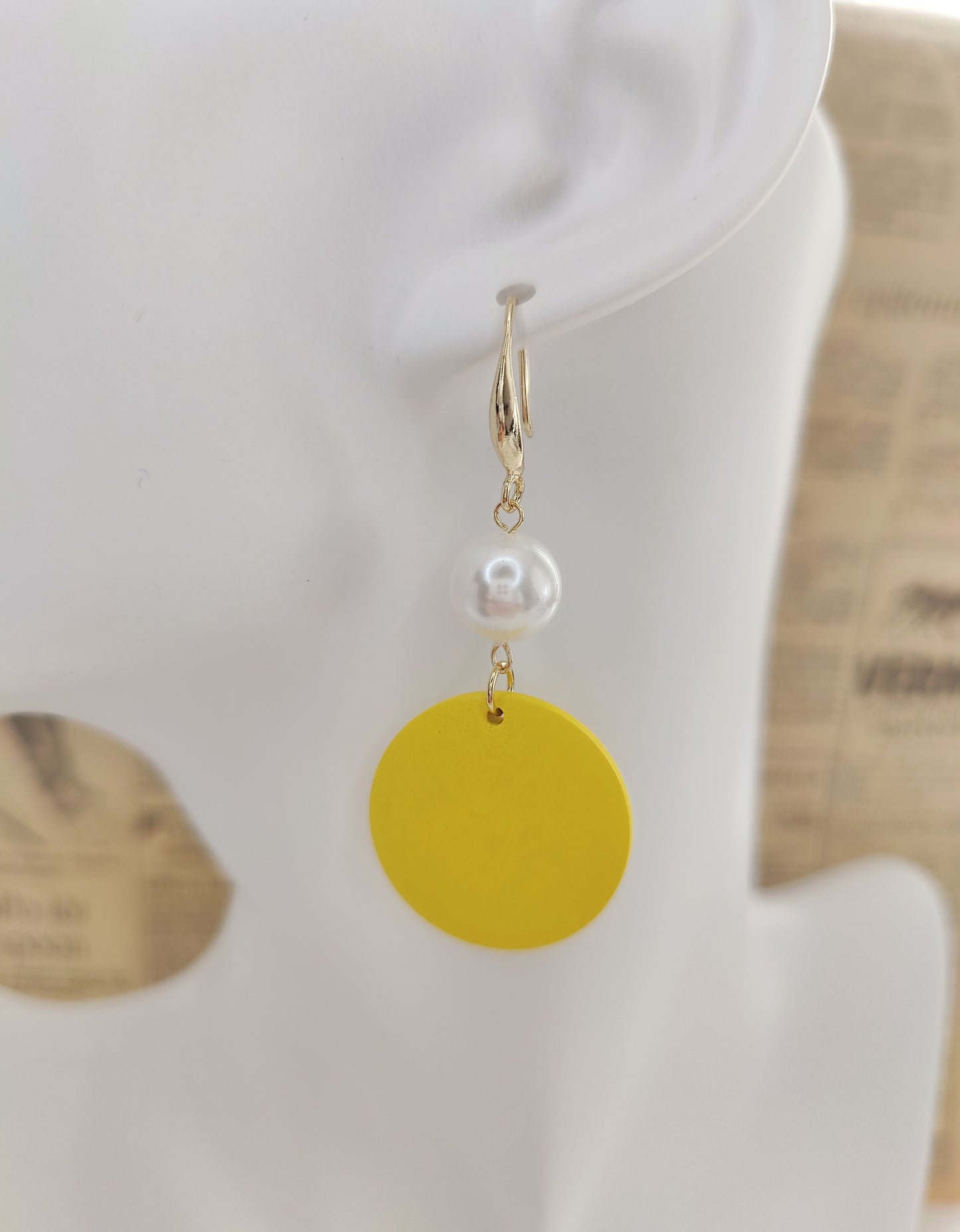 Elegant Shell-Pearl and Wood Round Pendant French-Style Hook Earrings (Yellow)