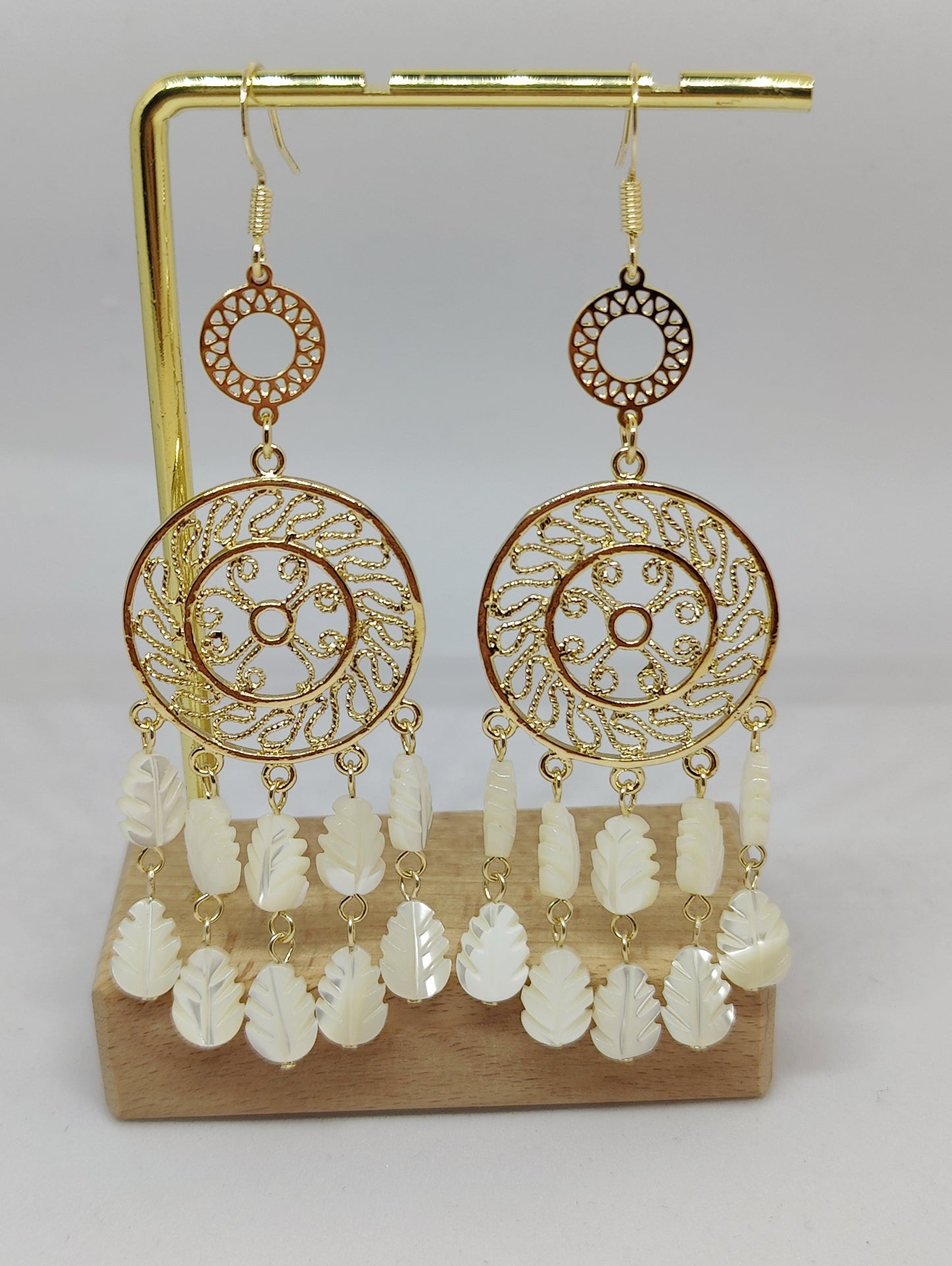 Shell Bead Leaf Cascade Earrings with Central Round Pendant(8.5cm)