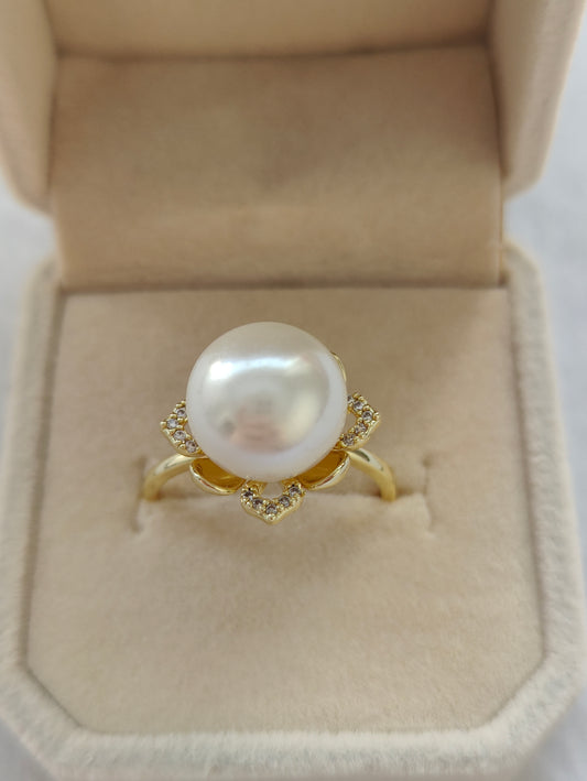 Floral Pearl Sparkle Ring