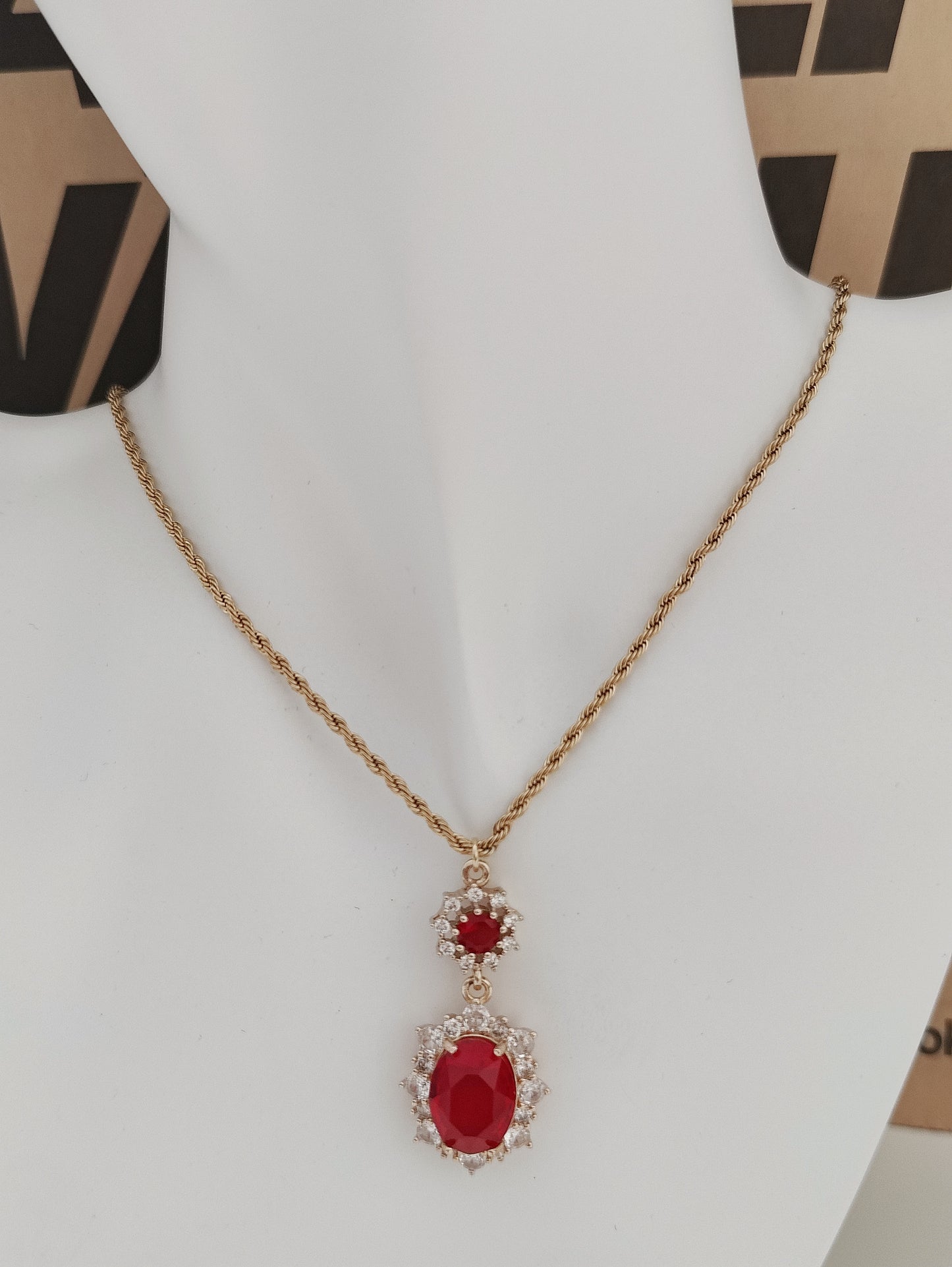 Crimson Majesty Pendant Set(Large Red Zircon with Surrounding Small White Zircons)