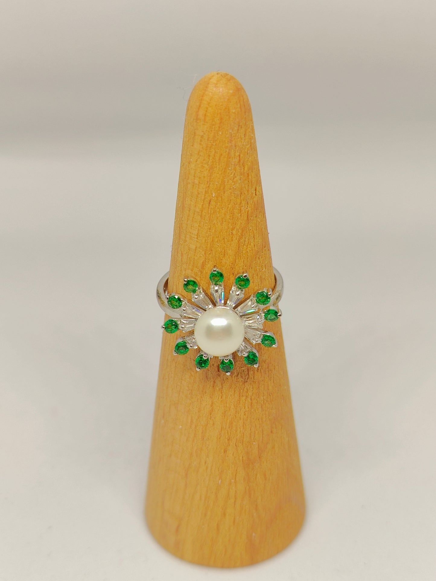 White-Gold-Plated Silver Ring with Green Zircon and Pearl(Size Adjustable)