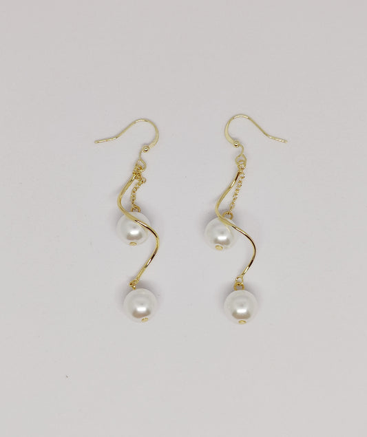 Whirlwind Elegance Shell-Pearl Spiral Earrings