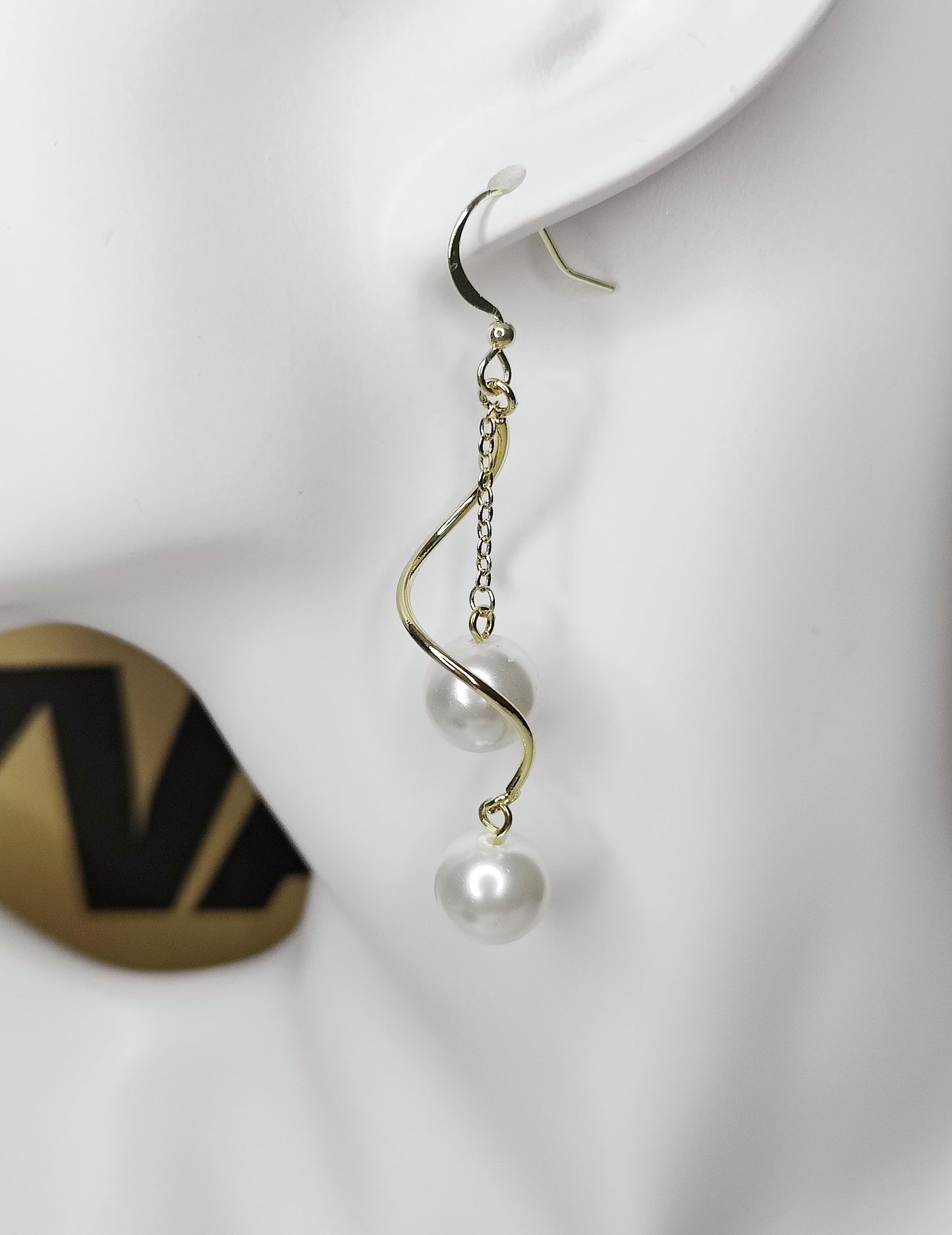 Whirlwind Elegance Shell-Pearl Spiral Earrings