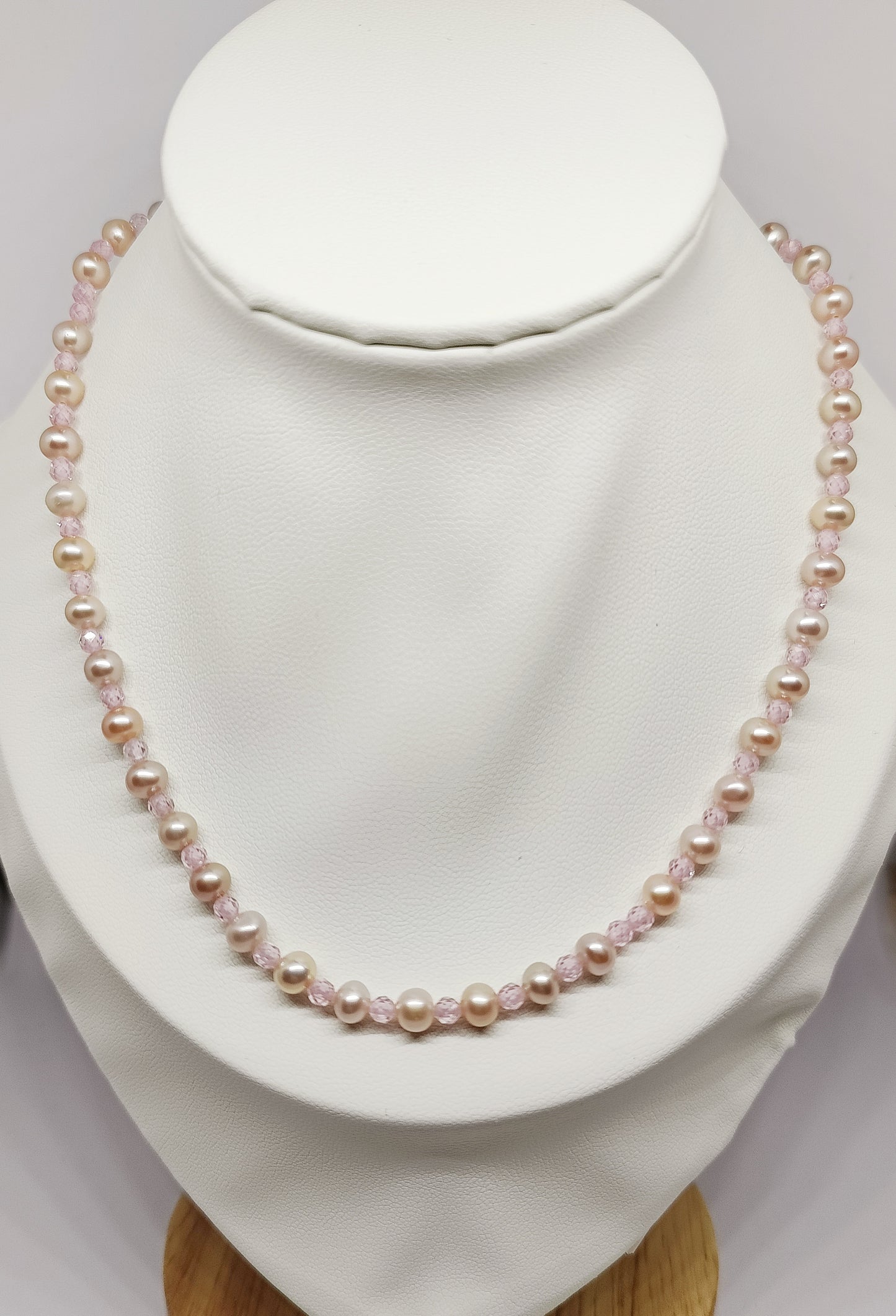 Pink Freshwater Pearl Necklace with Magnetic Clasp (45cm)