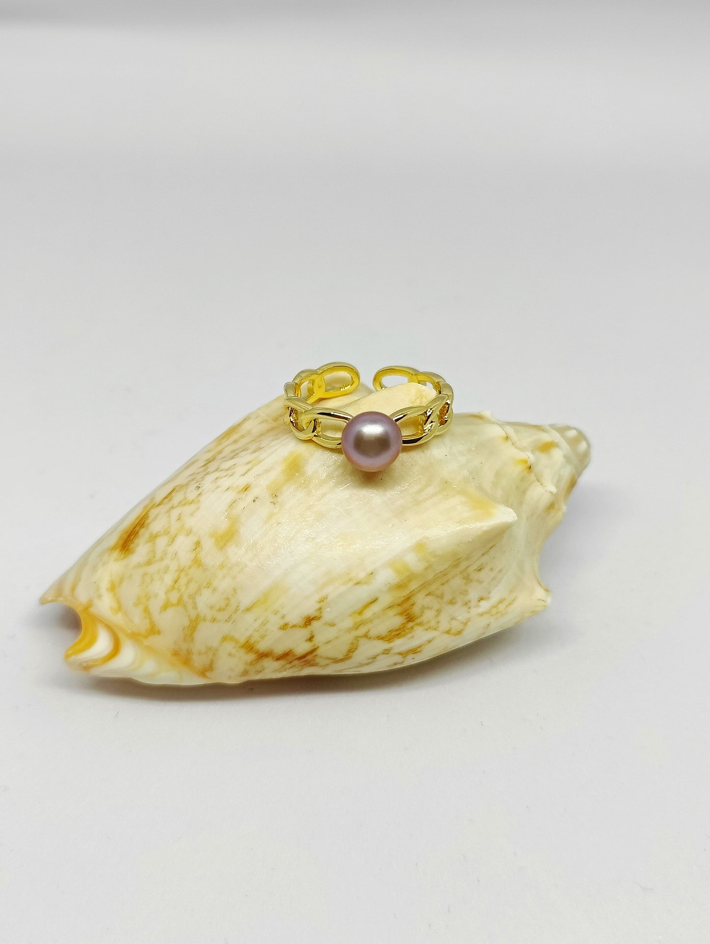 Chain-Shaped Gold-plated Copper Ring with Purple Pearl (Size Adjustable)