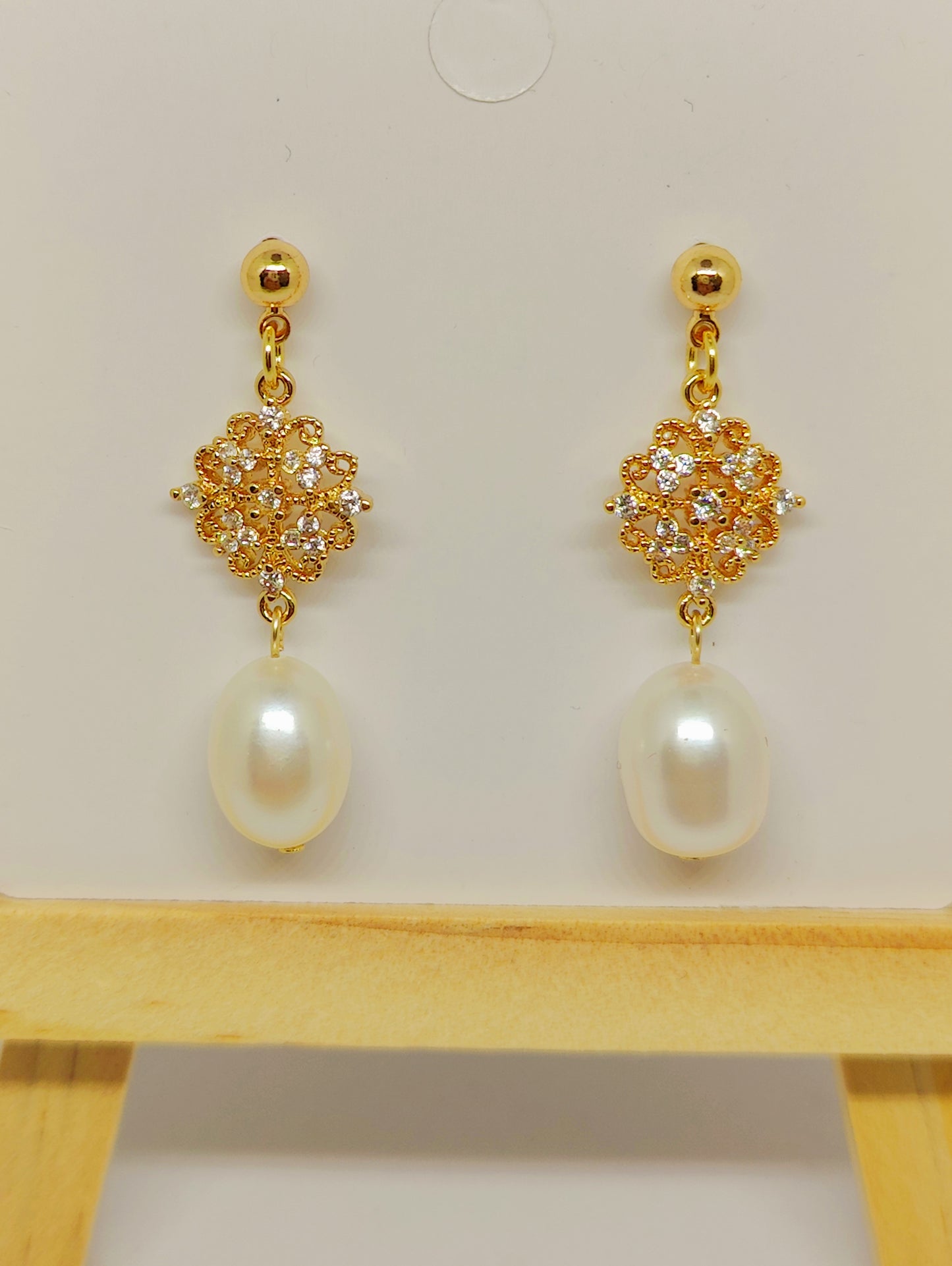 Zircon and Pearl Diamond-Shape Stud Earrings