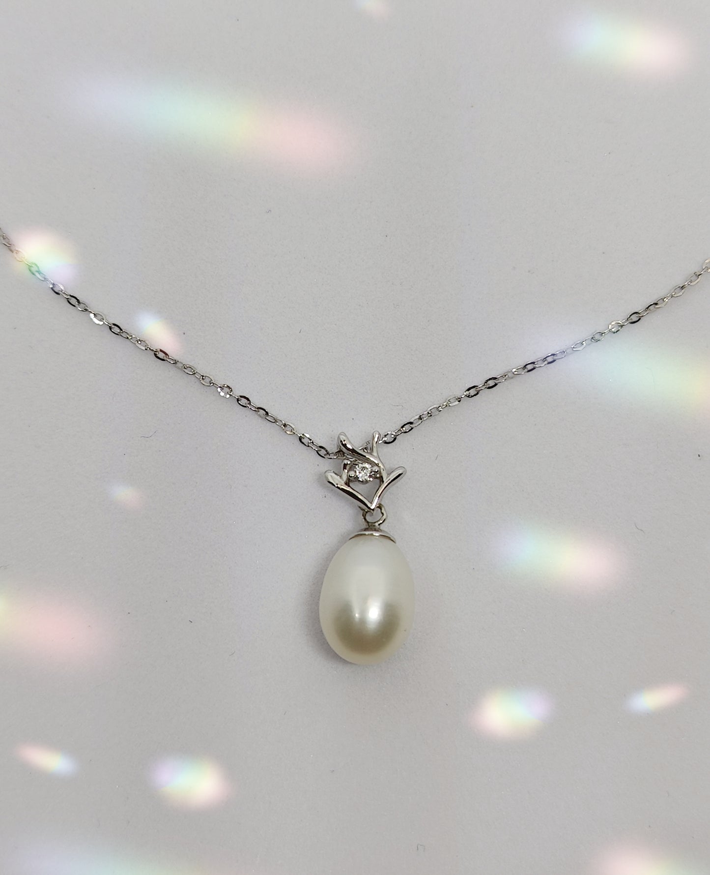 Freshwater pearl on floral base, white Gold-Plated silver Necklace (45cm)